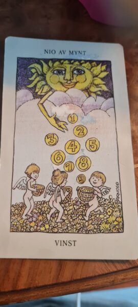 9 av mynt eller myntnian